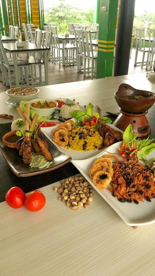 Grand Madani Hotel Mataram Dış mekan fotoğraf