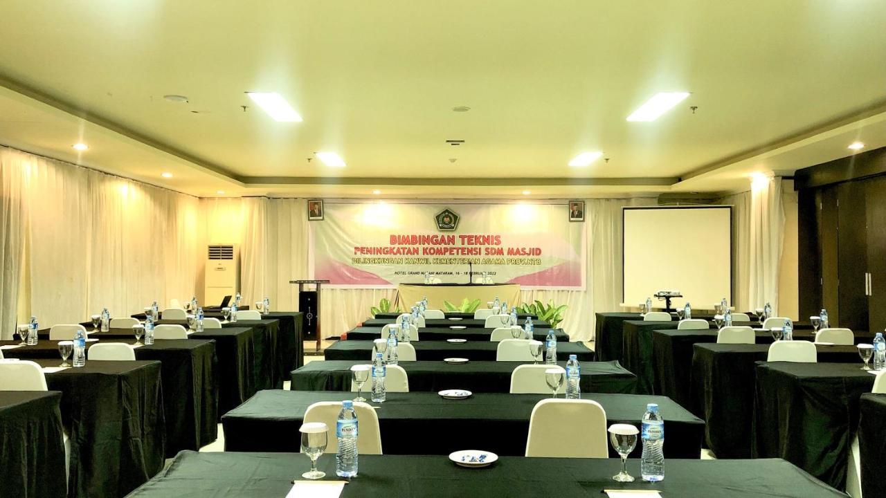 Grand Madani Hotel Mataram Dış mekan fotoğraf